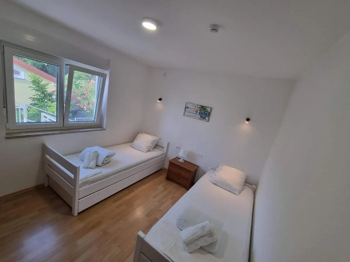 Seaview Apartment Luka With Free Private Parking In Moscenicka Draga Croatia