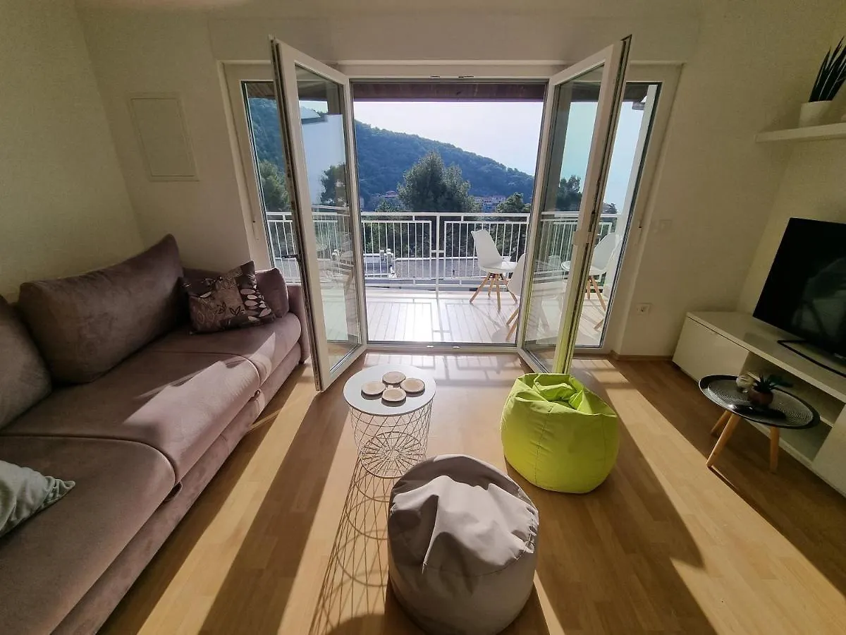 Seaview Apartment Luka With Free Private Parking In Moscenicka Draga