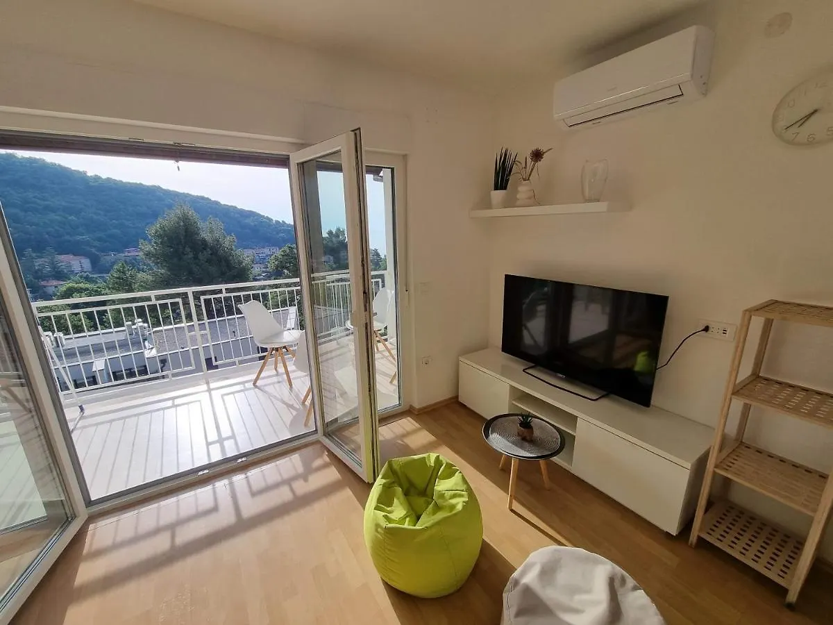 Seaview Apartment Luka With Free Private Parking In Moscenicka Draga