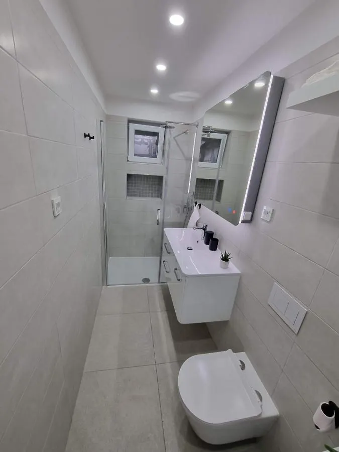 Seaview Apartment Luka With Free Private Parking In Moscenicka Draga