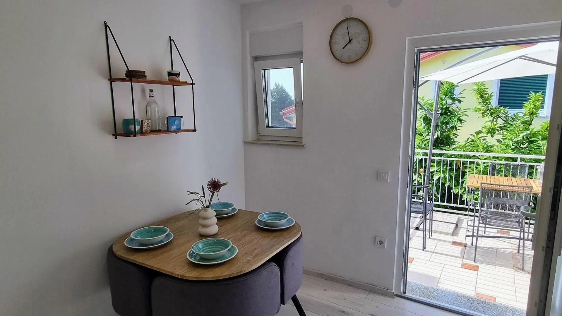 Seaview Apartment Luka With Free Private Parking In Moscenicka Draga Croatia